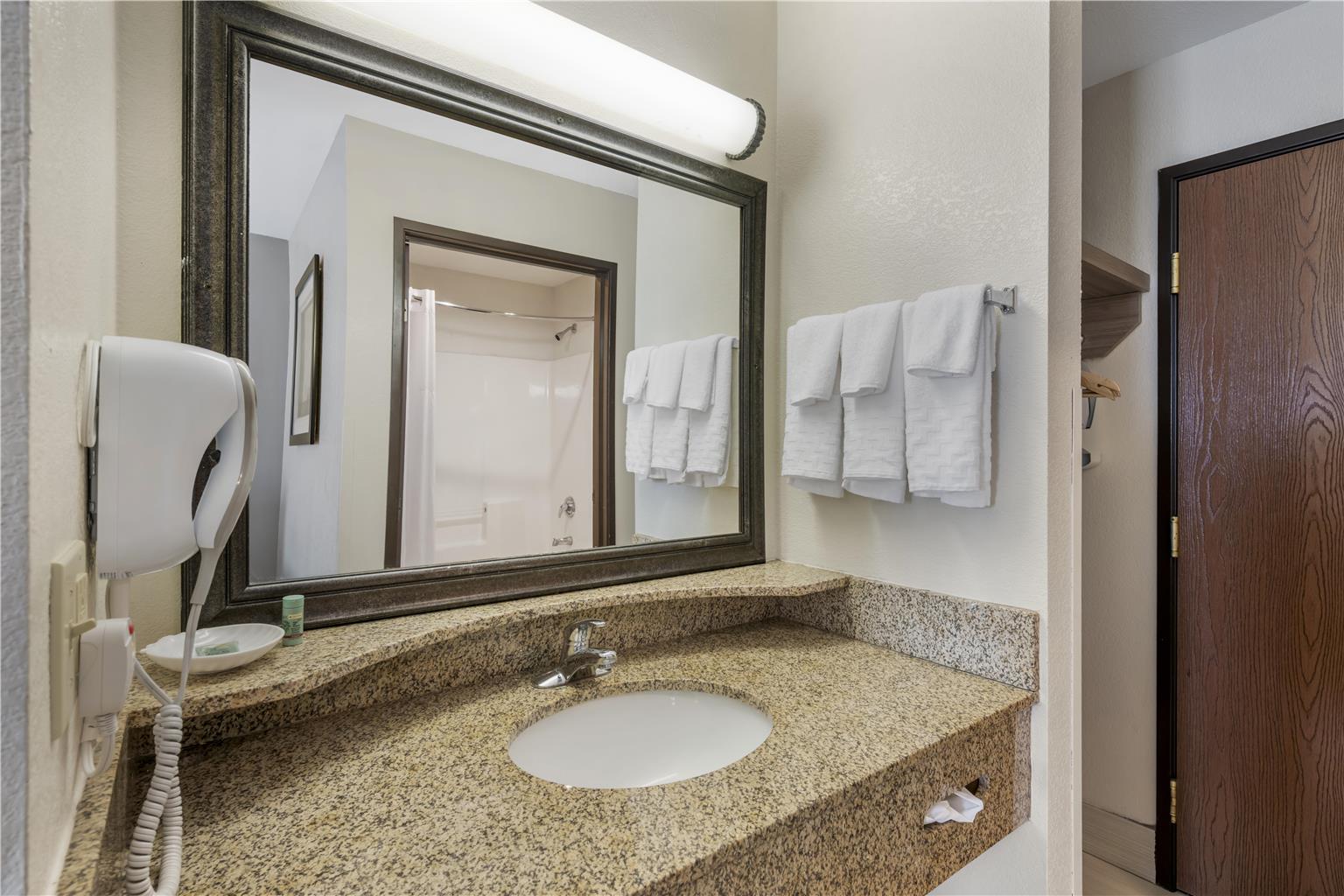 Best Western Columbus Airport - photo 45