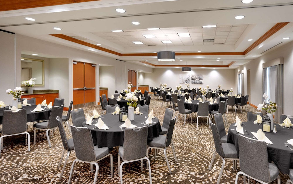 Hilton Garden Inn Salt Lake City Sandy - photo 38