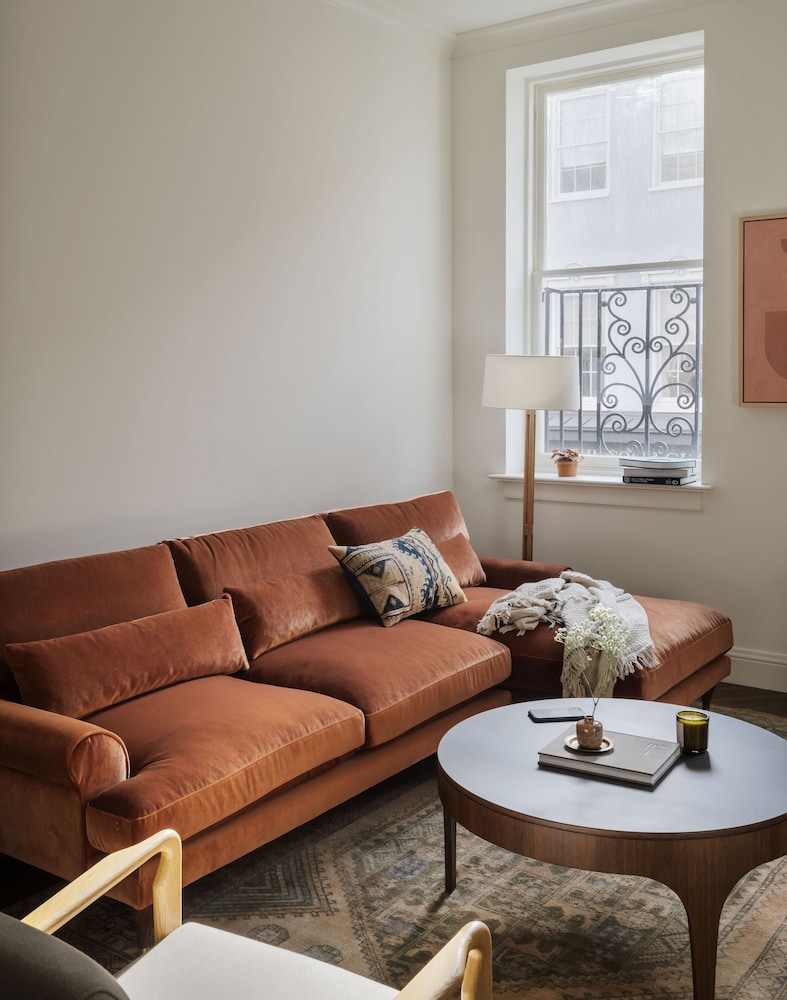 The Pinch Hotel - photo 25