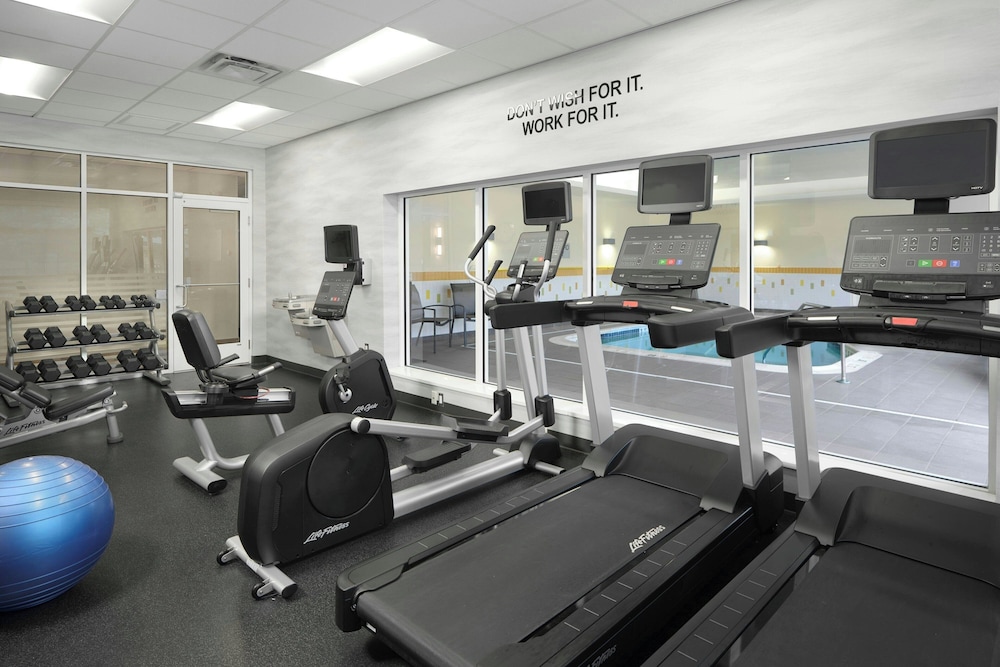 Fairfield Inn & Suites by Marriott Niagara Falls - photo 12