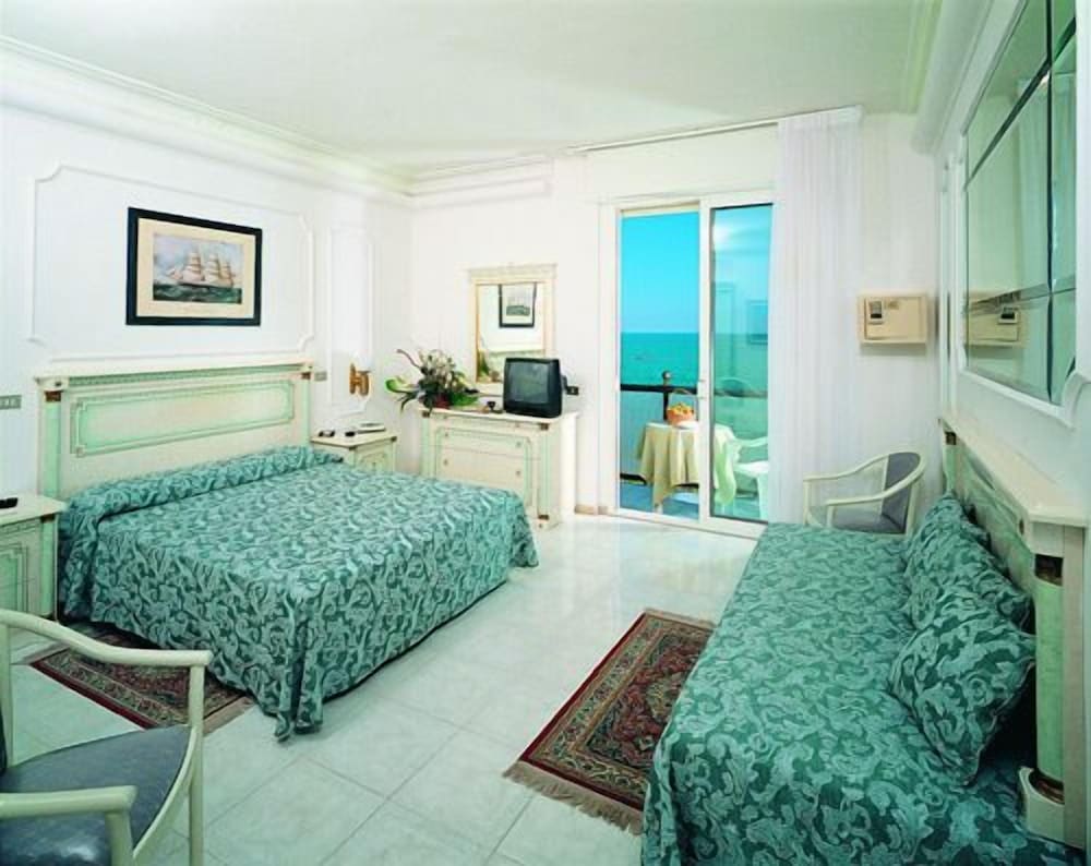 Grand Hotel Michelacci — Gabicce Mare — photo 4