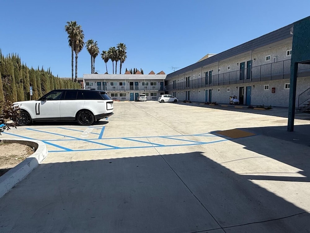 Travel Inn Motel — Anaheim