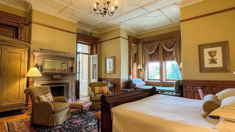 Wentworth Mansion - photo 26