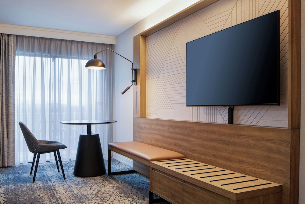 Sheraton Westport Chalet Hotel St. Louis - photo 18