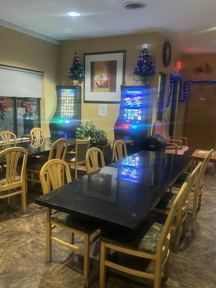 Super 8 by Wyndham Sparta - featured photo