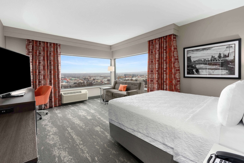 Hampton Inn & Suites Spokane Downtown South - photo 23