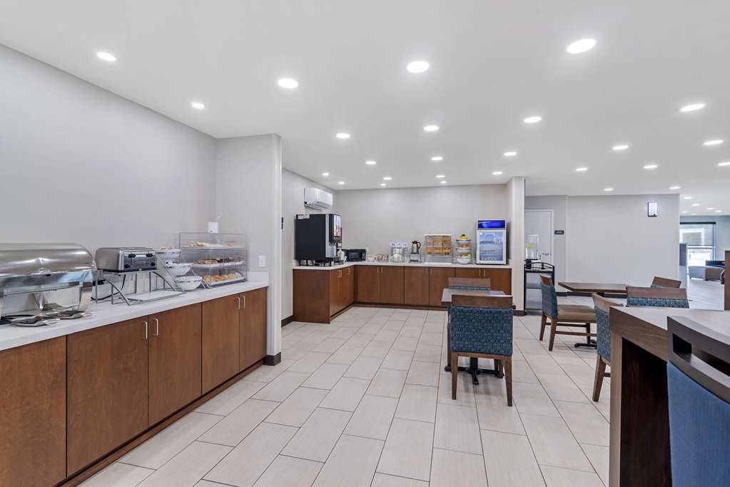 Comfort Inn & Suites Brunswick I 95 - photo 29