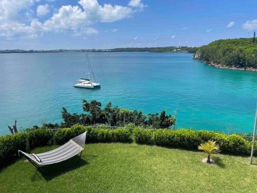 Oceanfront Dock of the Bay Retreat in Unknown City, Bermuda