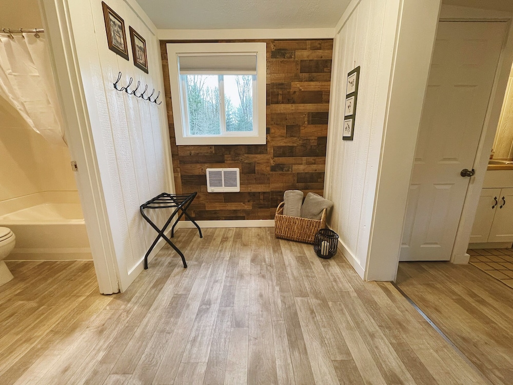 Emerald Valley Inn - photo 21