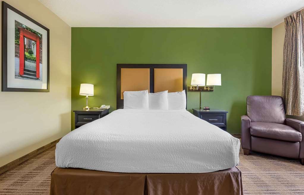 Extended Stay America Suites Bloomington Normal - photo 15