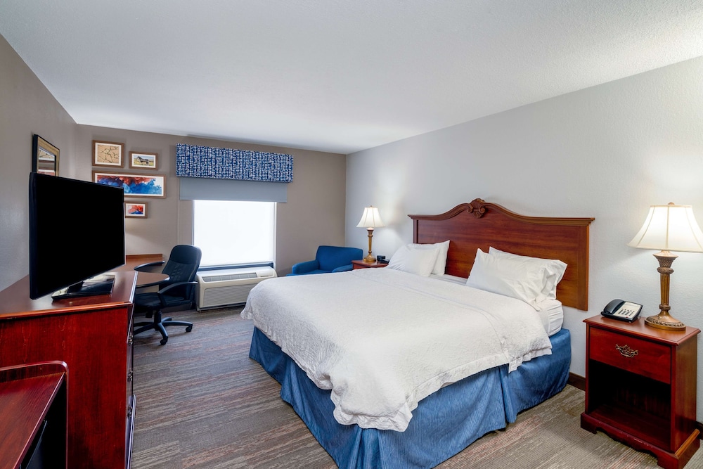 Hampton Inn London North - photo 20