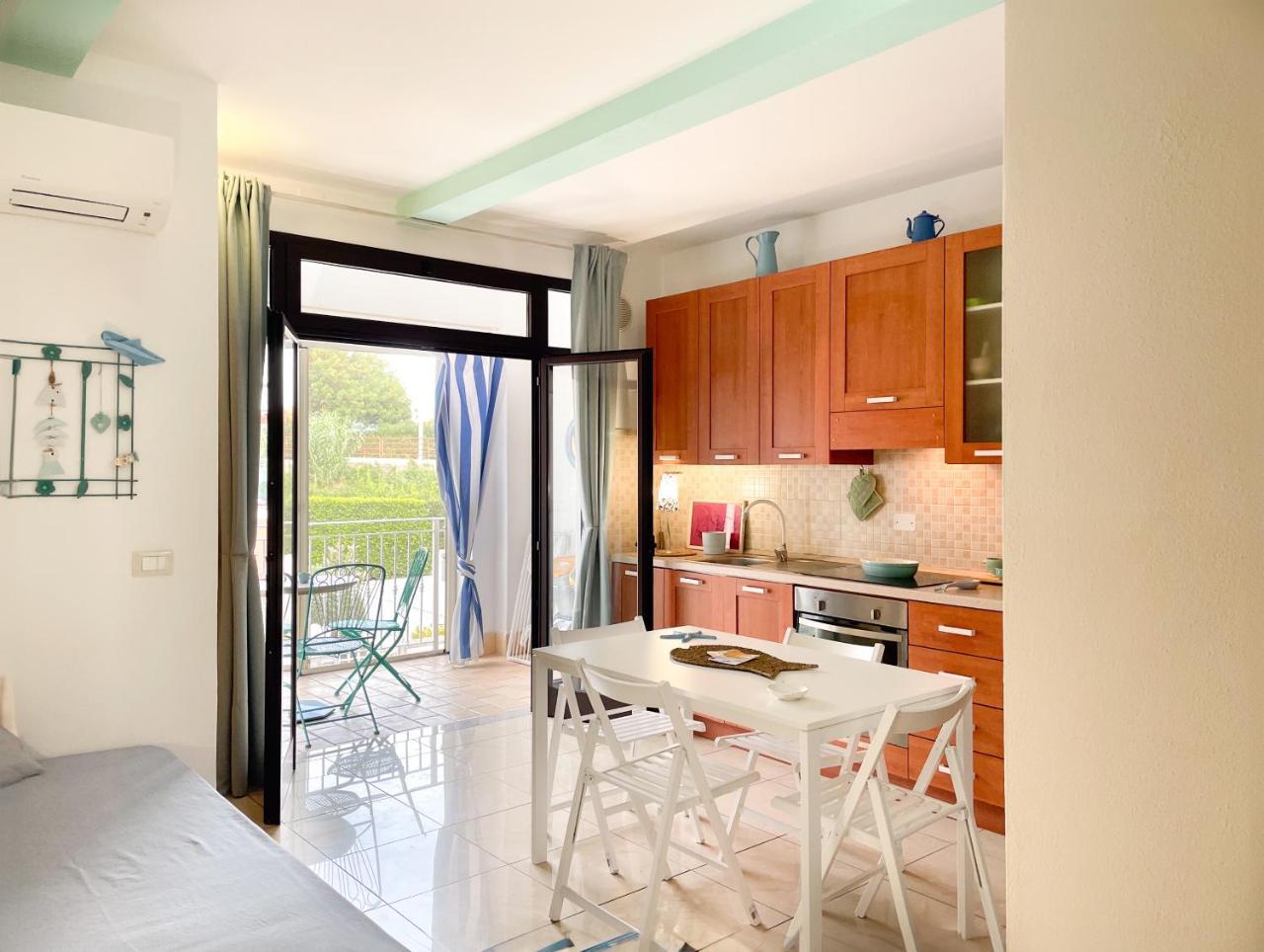 Piccolo Loft Sabbia E Sassi Incantevole Loft Sulla Costa Dei Trabocchi in San Vito Chietino, Italy