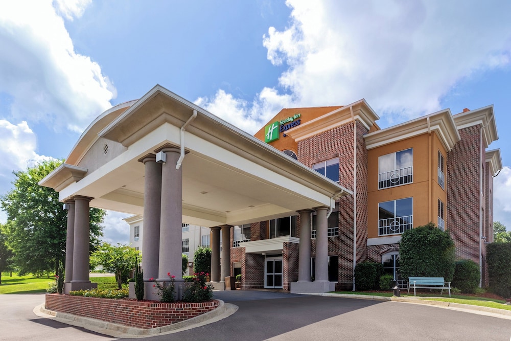 Holiday Inn Express & Suites Vicksburg by IHG - photo 77