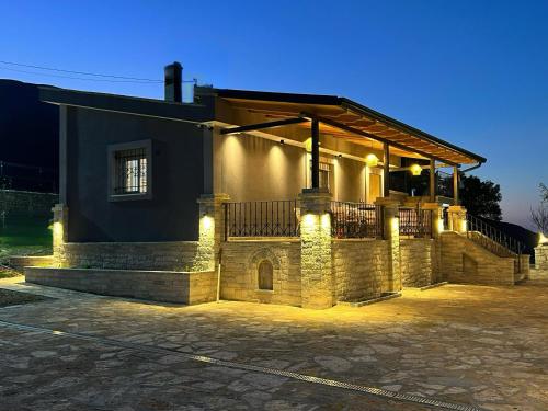 River View Villa — 4-Star Luxury Hotel in Tepelene, Albania