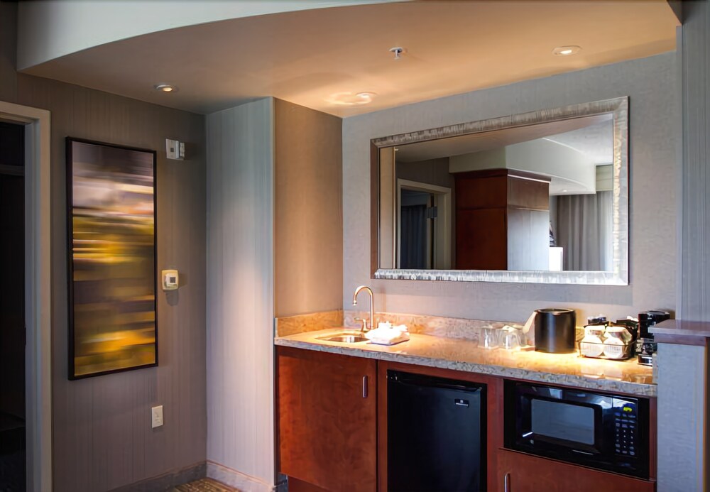 Courtyard by Marriott Salina - photo 4
