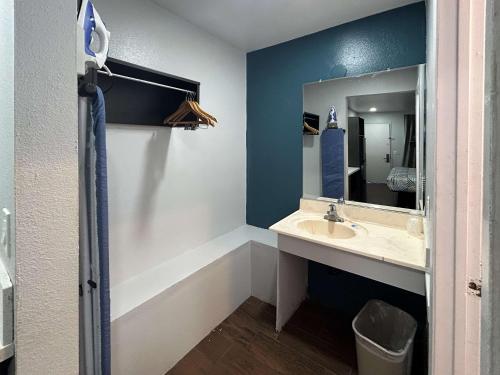 Studio 6 Hemet CA - photo 28