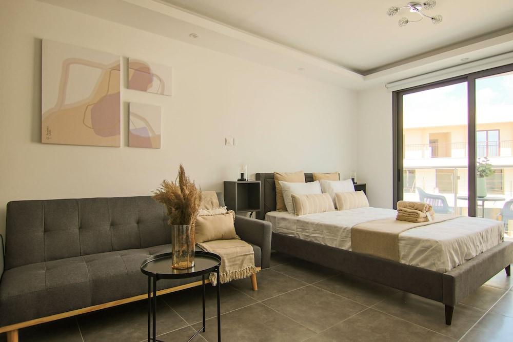 Phaedrus Living Seaside Flat Athina 117