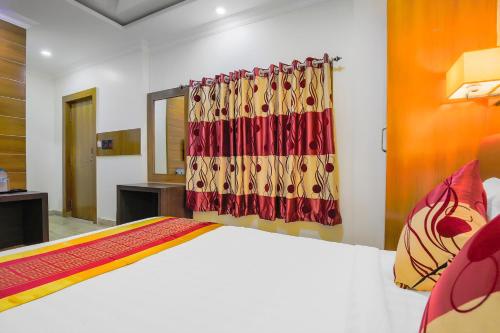Hotel Intourist Palace — Titahari — photo 3