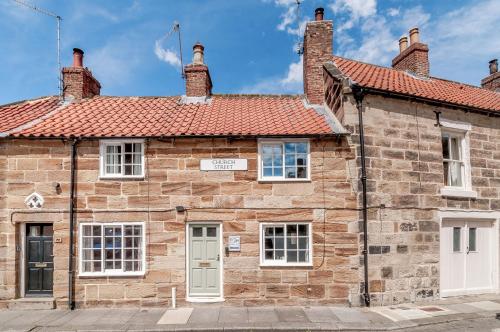 Chimes Cottage — 5-Star Luxury Hotel in Guisborough, United Kingdom