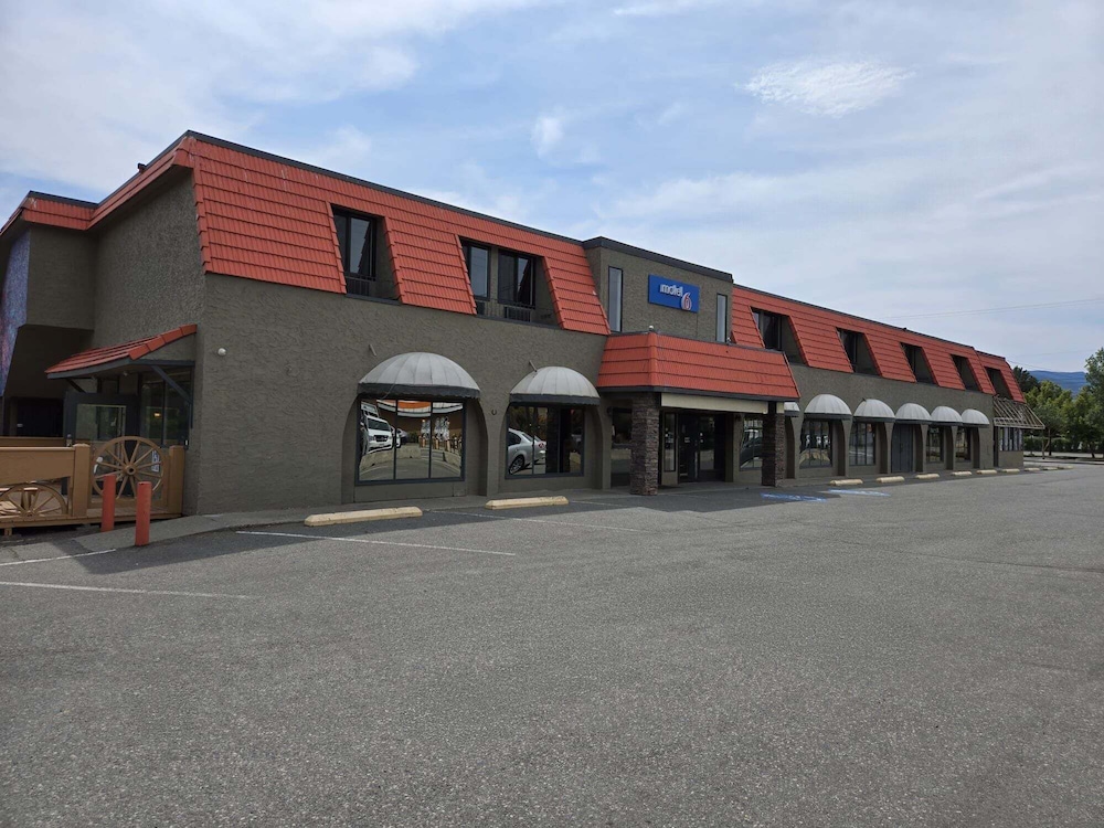 Merritt Desert Inn - carbon neutral hotel in Merritt
