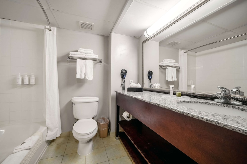 Country Inn & Suites by Radisson Ontario at Ontario Mills CA - photo 22