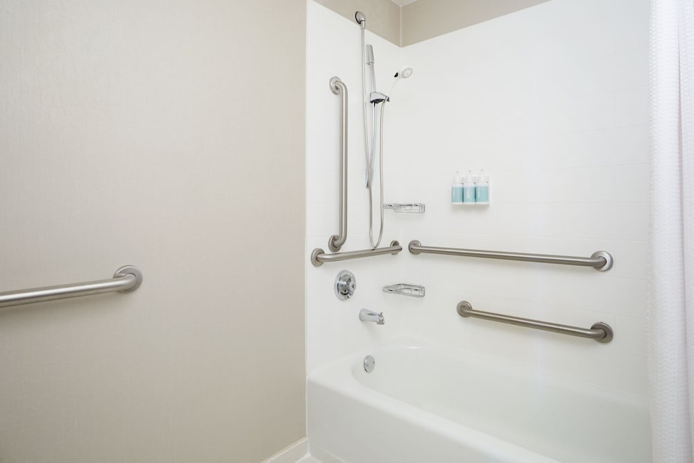 SpringHill Suites St. Louis Brentwood - photo 11