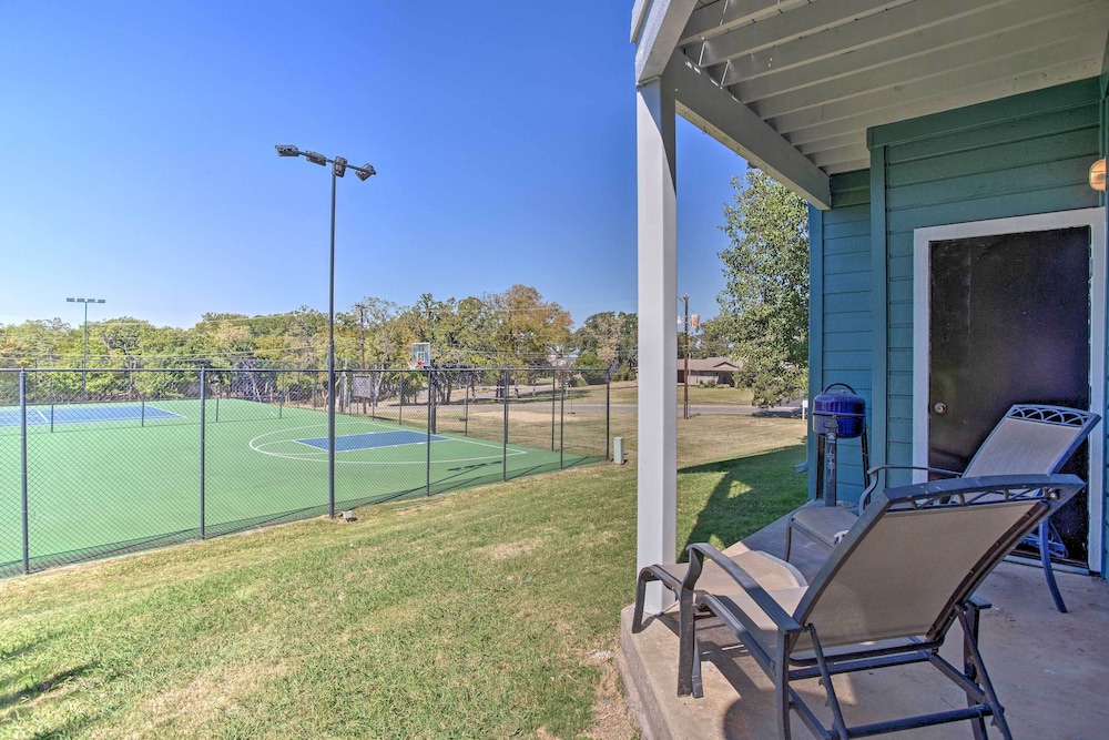 Resort Condo in Pottsboro with Lake Texoma Access - photo 9