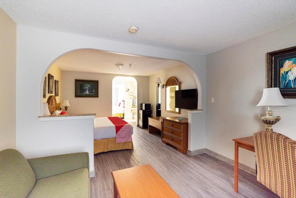 Red Roof Inn Stafford TX - photo 17
