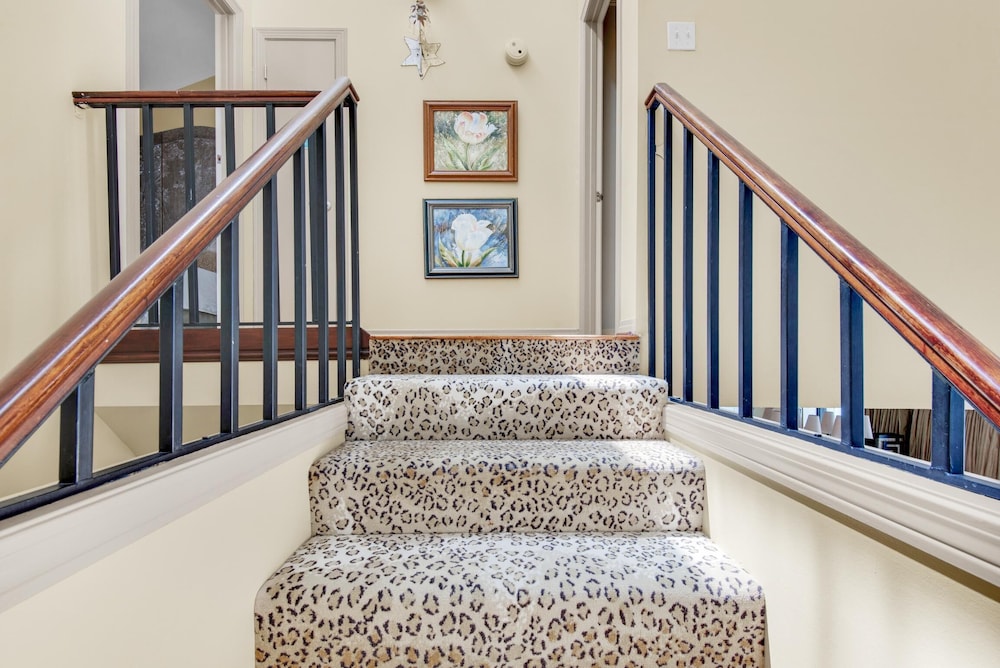 Shoreline Towers Townhouse 4 1 - photo 32