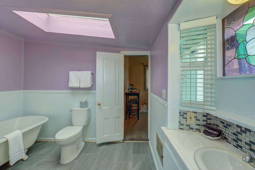 Carlisle Garden Suites - photo 54