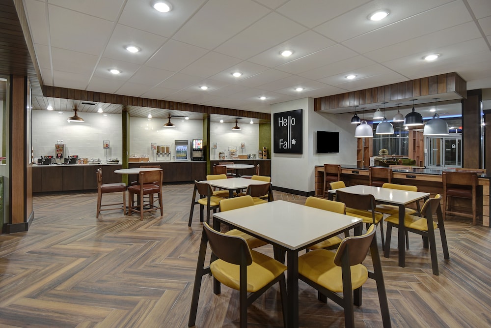 Fairfield Inn & Suites by Marriott Grand Rapids Wyoming - photo 28