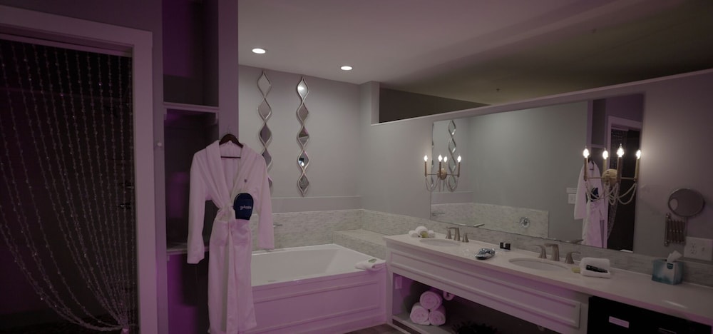 Belamere Swimming Pool Suites - photo 15
