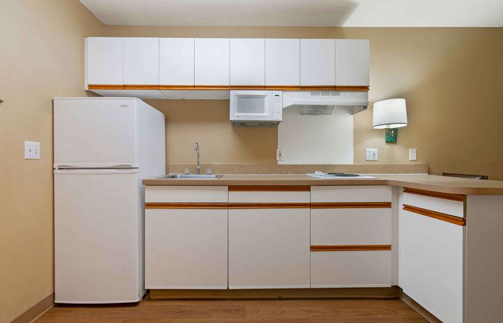 Extended Stay America Suites Kansas City Overland Pk Nall Av - photo 29