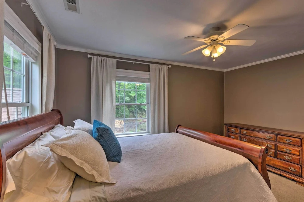 Peaceful Pisgah Mountain Getaway With Hot Tub — Druid Hills