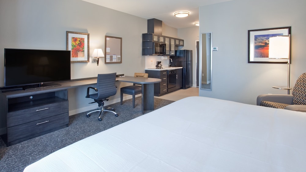 Candlewood Suites Kearney by IHG - photo 8