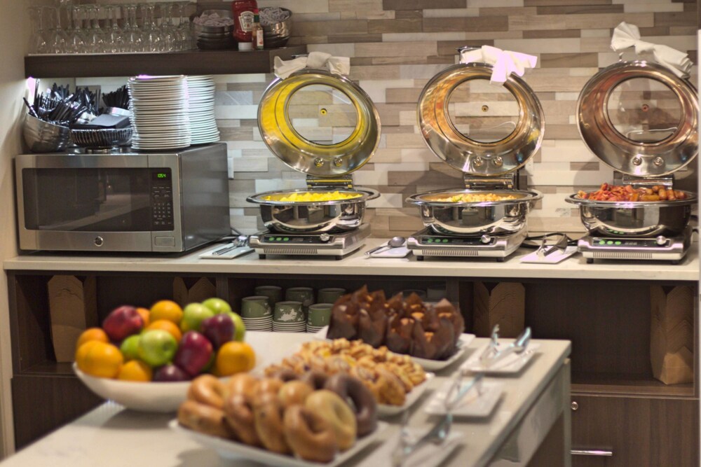 Renaissance Chicago Glenview Suites Hotel - photo 45