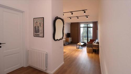 Super Stylish 1BR Apartment Near Fabrica