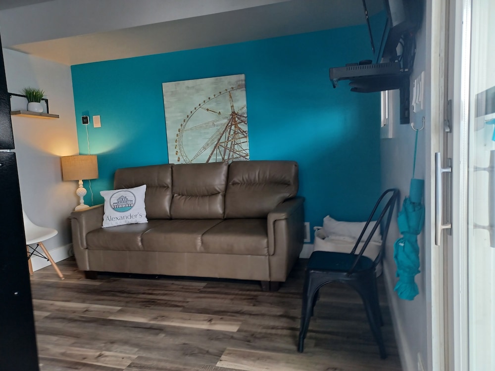 Alexanders Landing - photo 37
