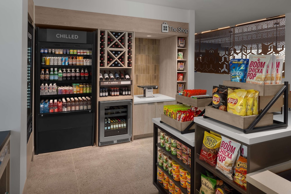 Hilton Garden Inn Grand Prairie At Epiccentral - photo 35