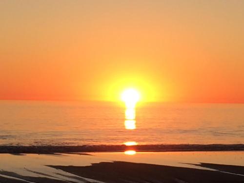 Adelaide Semaphore Beach Front — 4-Star Luxury Hotel in Adelaide, Australia