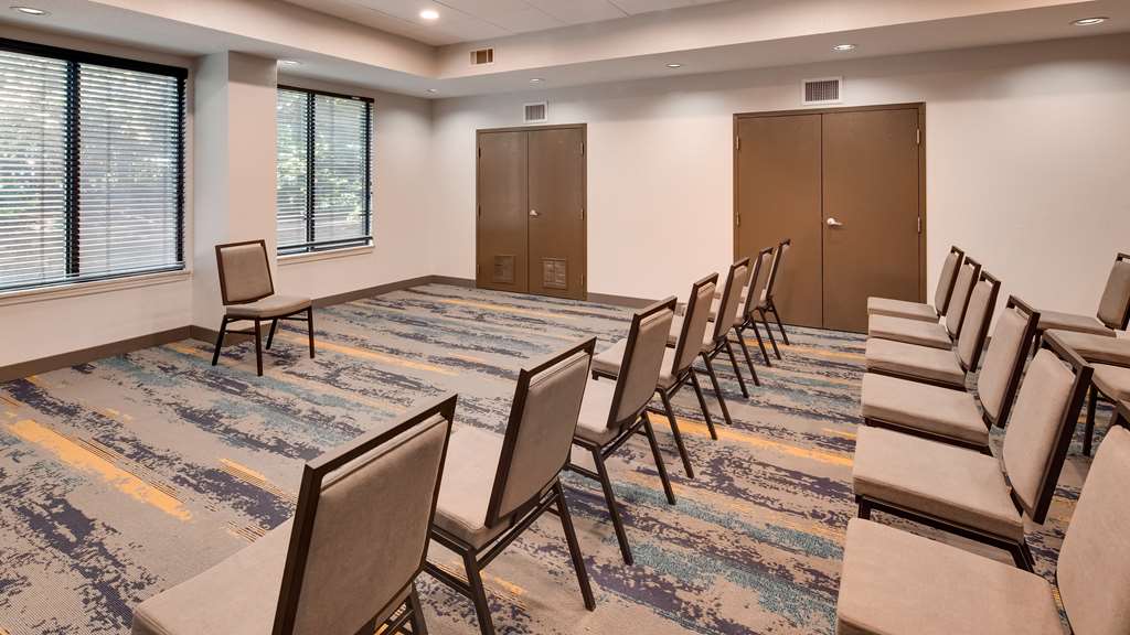 Best Western Plus Augusta North Inn & Suites - photo 22