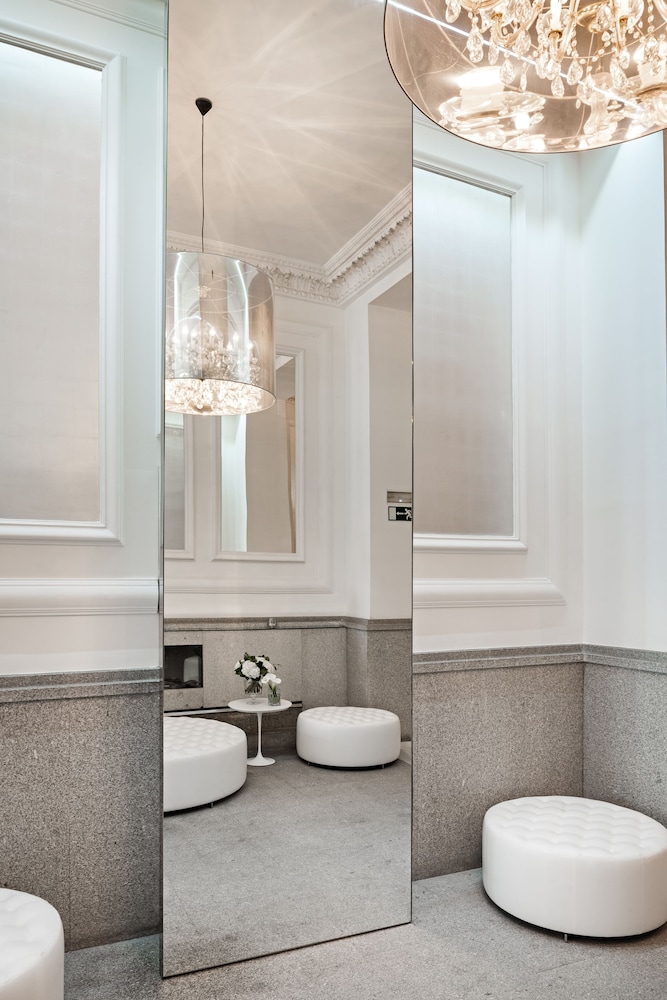 Hospes Puerta de Alcalá a Member of Design Hotels in Madrid, Spain