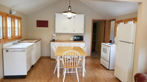 Riverside Resort - photo 75