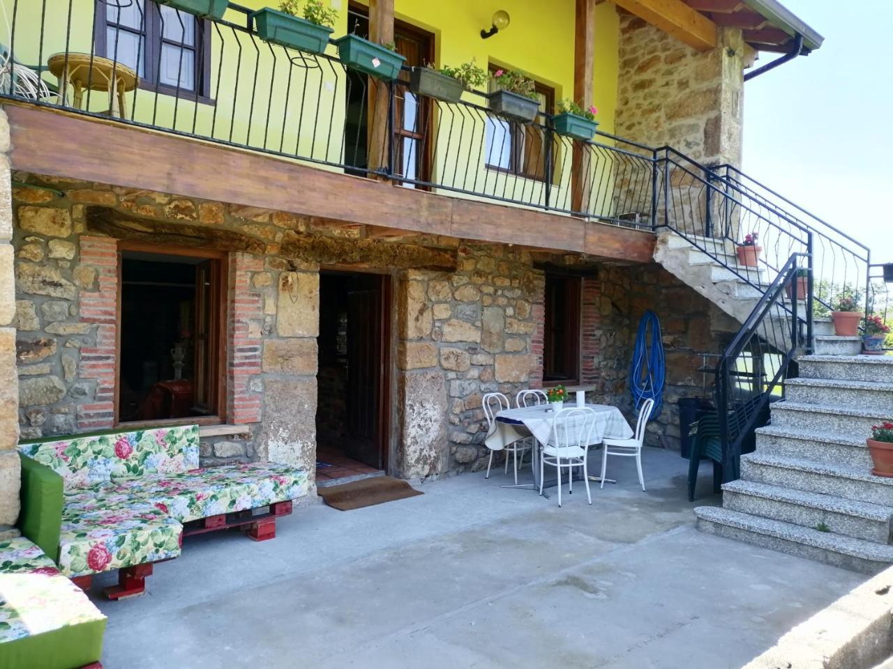 Casa Rural En Riano Solorzano — 4-Star Luxury Hotel in Santander, Spain
