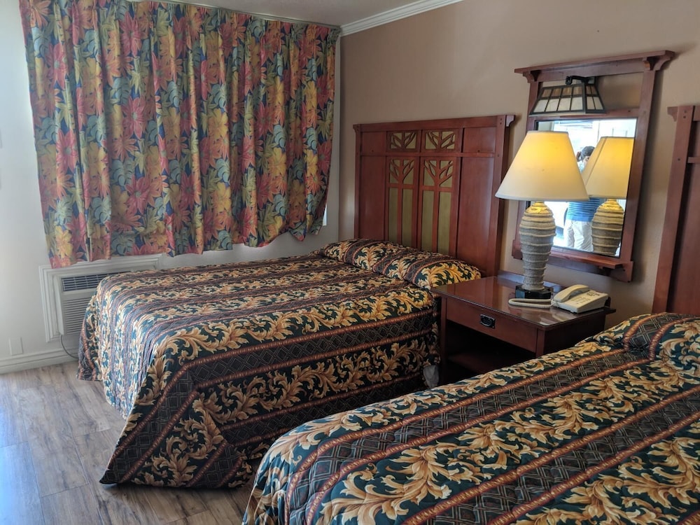 Imperial 400 Motor Inn - photo 15