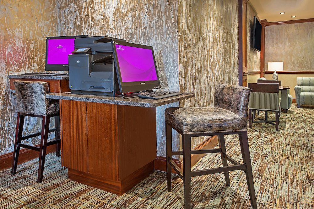 Crowne Plaza Knoxville Downtown University by IHG - photo 20