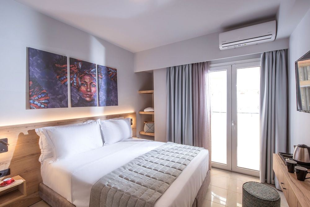 Nuovo Crete By Sea — Gazi