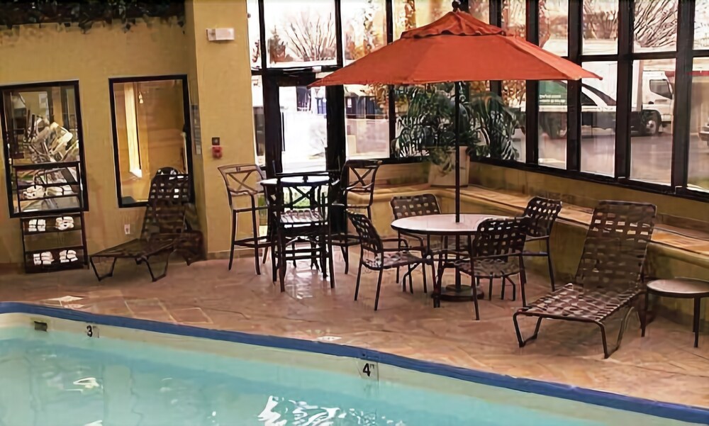 Holiday Inn Express & Suites Indianapolis East By Ihg - photo 23