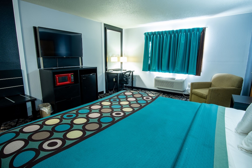 Coratel Inn and Suites by Jasper New Richmond - photo 9
