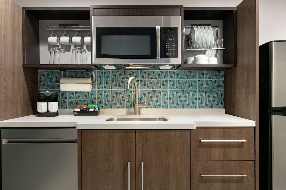 Home2 Suites by Hilton Norfolk Airport - photo 19